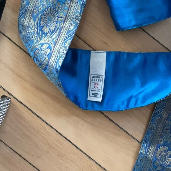 Belts - Picture 3 of 3